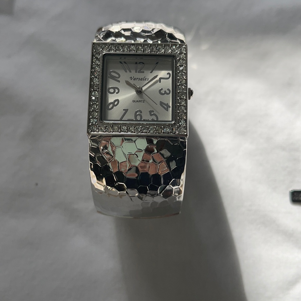 Quartz Watch  Ladies Dress